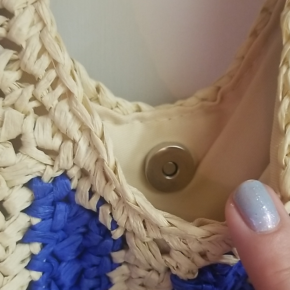 Expressions Royal Blue and Beige Striped Tote With Red Tassel NWT - Picture 7 of 13